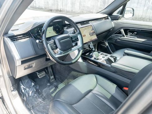 Used 2023 Land Rover Range Rover Long Wheelbase SE AWD/4WD image 12