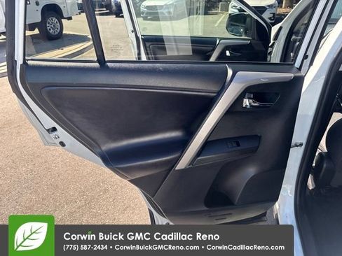 Used 2018 Toyota RAV4 XLE w/ Plus Extra Value Package AWD/4WD image 25