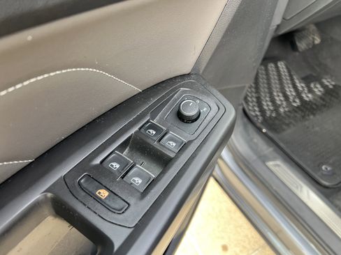 Used 2023 Volkswagen Atlas SE w/ Panoramic Sunroof Package AWD/4WD image 14