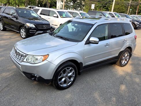 Used 2011 Subaru Forester 2.5X Touring AWD/4WD image 2