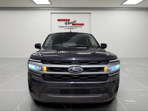 Used 2024 Ford Expedition Max XLT AWD/4WD image 2