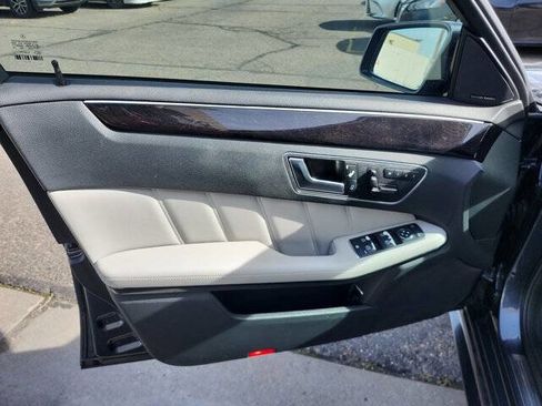 Used 2013 Mercedes-Benz E 350 BlueTEC Sedan image 13