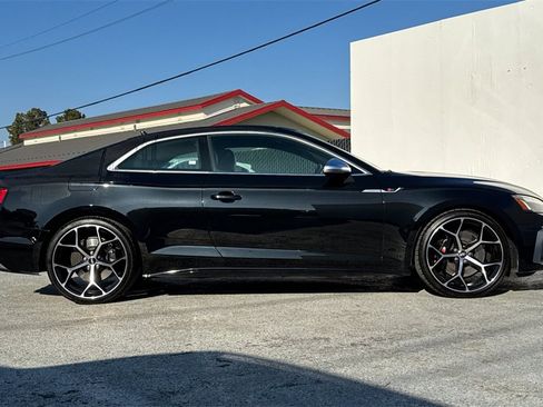 Used 2022 Audi S5 Premium image 3