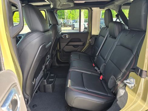 New 2026 Jeep Wrangler Unlimited Rubicon AWD/4WD image 9