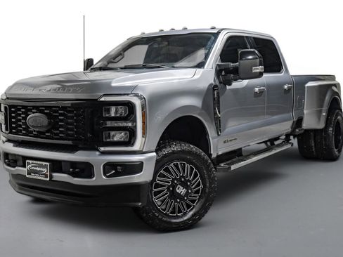 Used 2024 Ford F350 Lariat AWD/4WD image 5