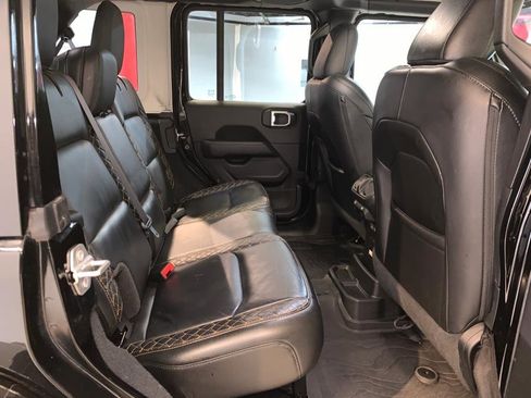 Used 2022 Jeep Wrangler Unlimited Sahara image 13