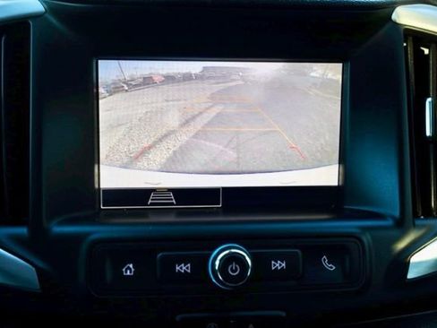 Used 2023 GMC Terrain SLE w/ Driver Convenience Package image 24