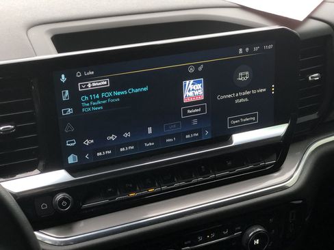 Used 2024 Chevrolet Silverado 1500 High Country w/ High Country Premium Package image 19