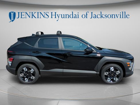 New 2025 Hyundai Kona SEL FWD image 2