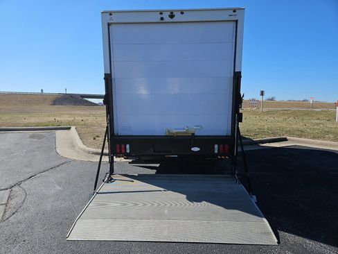 Used 2020 GMC Savana 3500 Base w/ Power Convenience Package image 16