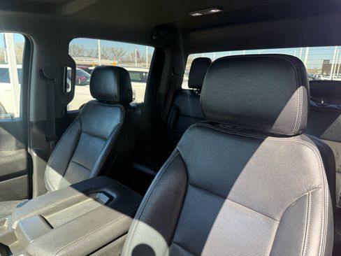 Used 2022 Chevrolet Silverado 2500 Custom w/ Custom Value Package image 10