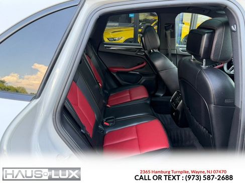 Used 2019 Porsche Macan AWD/4WD image 13