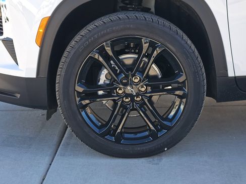 New 2026 Chevrolet Traverse LT image 9