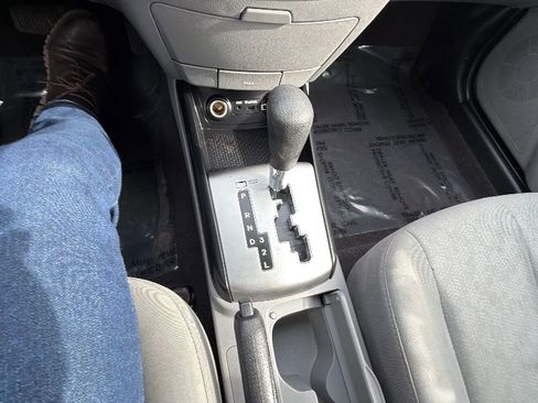 Used 2010 Hyundai Elantra GLS FWD image 15