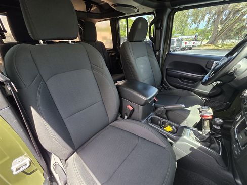 Used 2021 Jeep Wrangler Unlimited Sport AWD/4WD image 32
