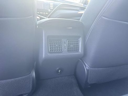 Used 2018 Toyota Camry XLE w/ Driver Assist Package FWD image 16