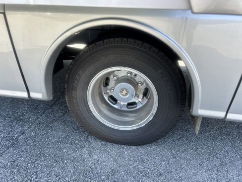 Used 2015 Mercedes-Benz Sprinter 3500 image 76