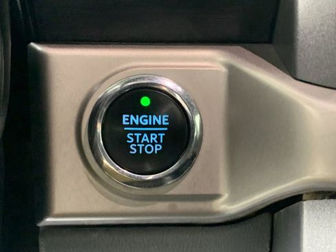 Used 2022 Ford F150 XLT w/ Equipment Group 302A High AWD/4WD image 16