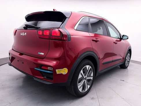Certified 2022 Kia Niro EX image 16