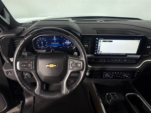 Used 2024 Chevrolet Silverado 1500 High Country AWD/4WD image 13