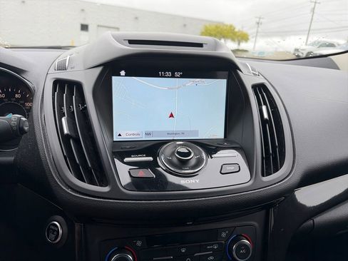 Used 2017 Ford Escape Titanium AWD/4WD image 18