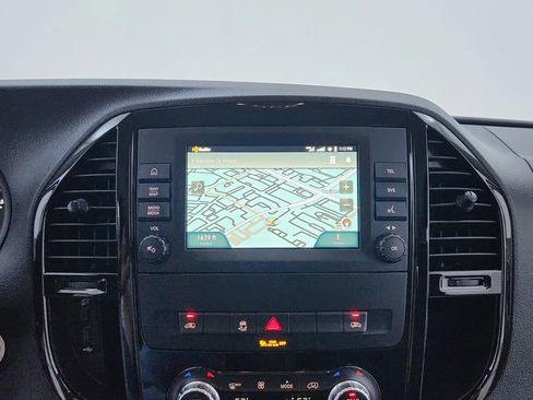 Used 2023 Mercedes-Benz Metris Passenger image 31