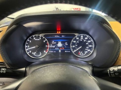 Used 2021 Nissan Sentra SV w/ SV Premium Package FWD image 26