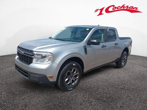 Used 2023 Ford Maverick XLT FWD image 3