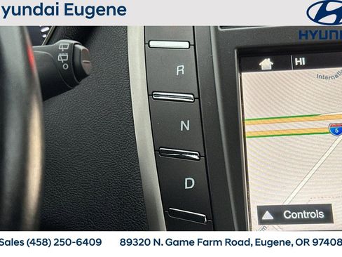 Used 2016 Lincoln MKC Reserve image 31