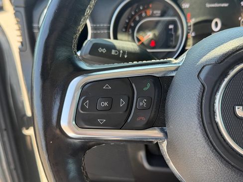 Used 2020 Jeep Gladiator Overland AWD/4WD image 19