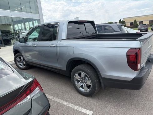 Used 2025 Honda Ridgeline RTL image 4