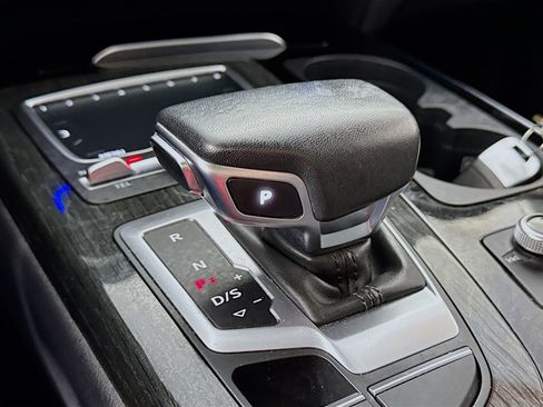 Used 2019 Audi Q7 3.0T Premium Plus w/ Premium Plus Package image 21