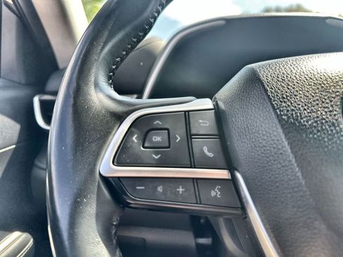 Used 2022 Toyota Highlander XLE image 31