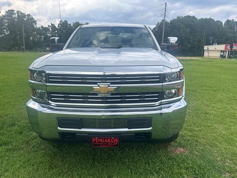 Used 2018 Chevrolet Silverado 2500 W/T w/ WT Convenience Package AWD/4WD image 3