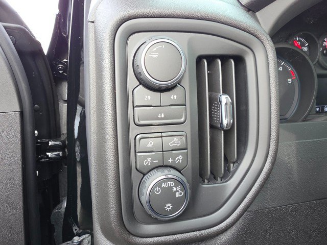 New 2026 Chevrolet Silverado 2500 Custom w/ Custom Value Package AWD/4WD image 32