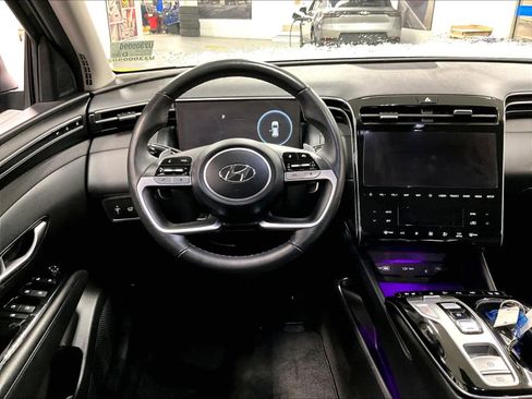 Used 2023 Hyundai Tucson Limited image 17