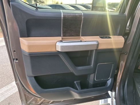 Used 2022 Ford F250 Lariat w/ Lariat Ultimate Package image 14