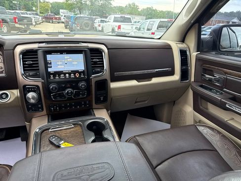 Used 2017 RAM 1500 Laramie Longhorn w/ Convenience Group AWD/4WD image 13