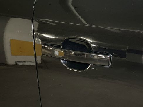 Used 2018 Kia Soul EV + w/ Sun & Fun Package image 8