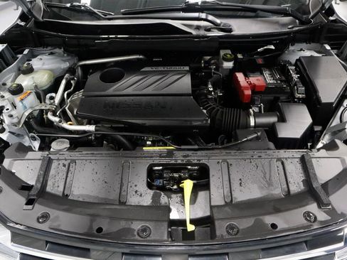 Certified 2025 Nissan Rogue SV image 16