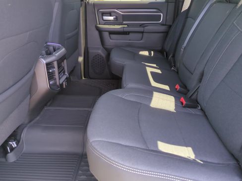 New 2026 RAM 3500 Big Horn AWD/4WD image 17