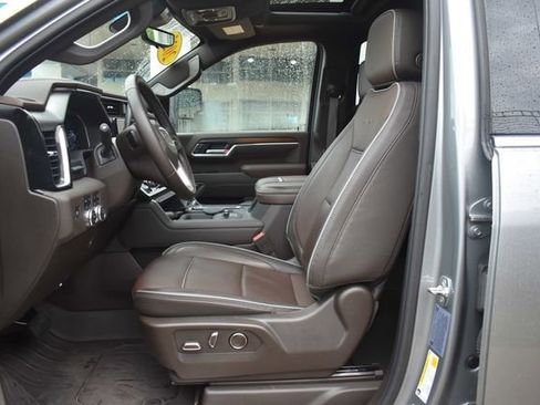 Used 2025 GMC Sierra 2500 Denali w/ Technology Package AWD/4WD image 19