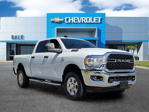 Used 2024 RAM 2500 Big Horn w/ Off Road Package AWD/4WD image 1