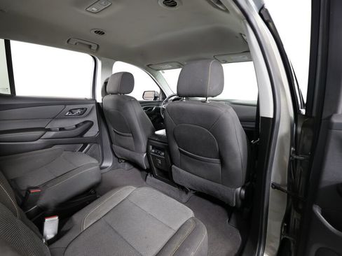 Used 2018 Chevrolet Traverse LT FWD image 20