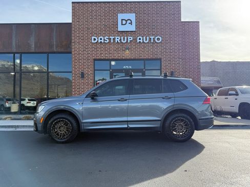 Used 2021 Volkswagen Tiguan SE R-Line image 18