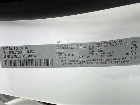 New 2026 Chrysler Pacifica Select image 13