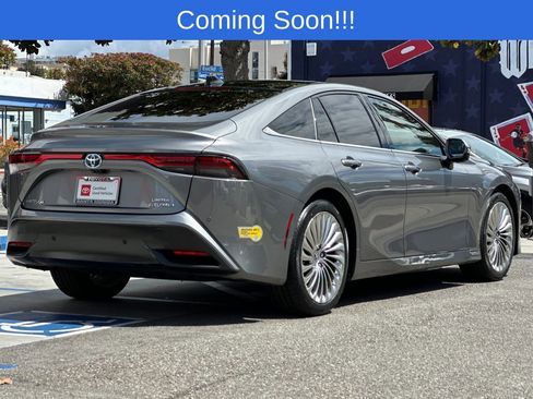 Used 2021 Toyota Mirai RWD image 4