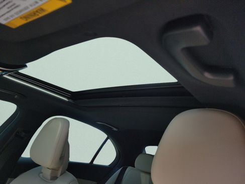 Certified 2023 Mercedes-Benz C 300 4MATIC Sedan image 27