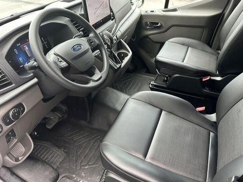 New 2026 Ford Transit 250 148 Medium Roof image 18