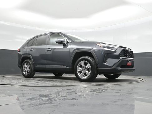 Used 2022 Toyota RAV4 XLE w/ Convenience Package image 55